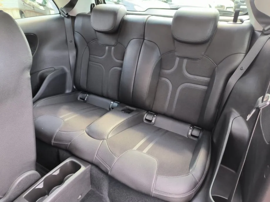 opel adam 1,4 slam, panorama jamstvo, servisna, reg. 1 godinu - slika 14