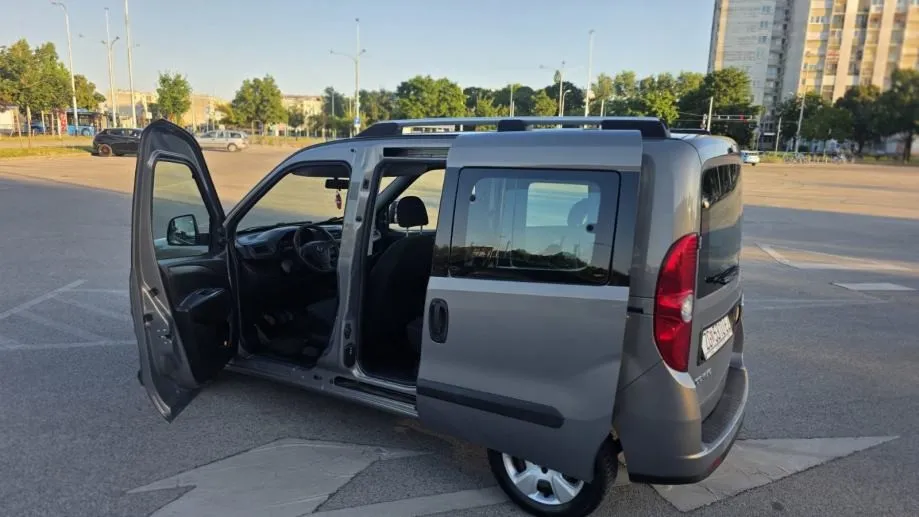 opel combo 1,6 cdti - slika 11
