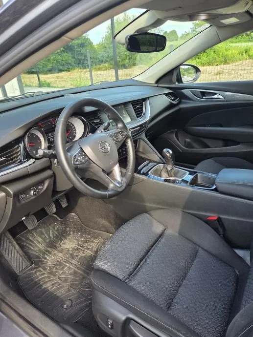 opel insignia 1,6 cdti - slika 13