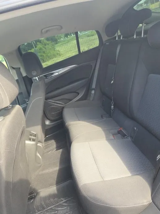 opel insignia 1,6 cdti - slika 7