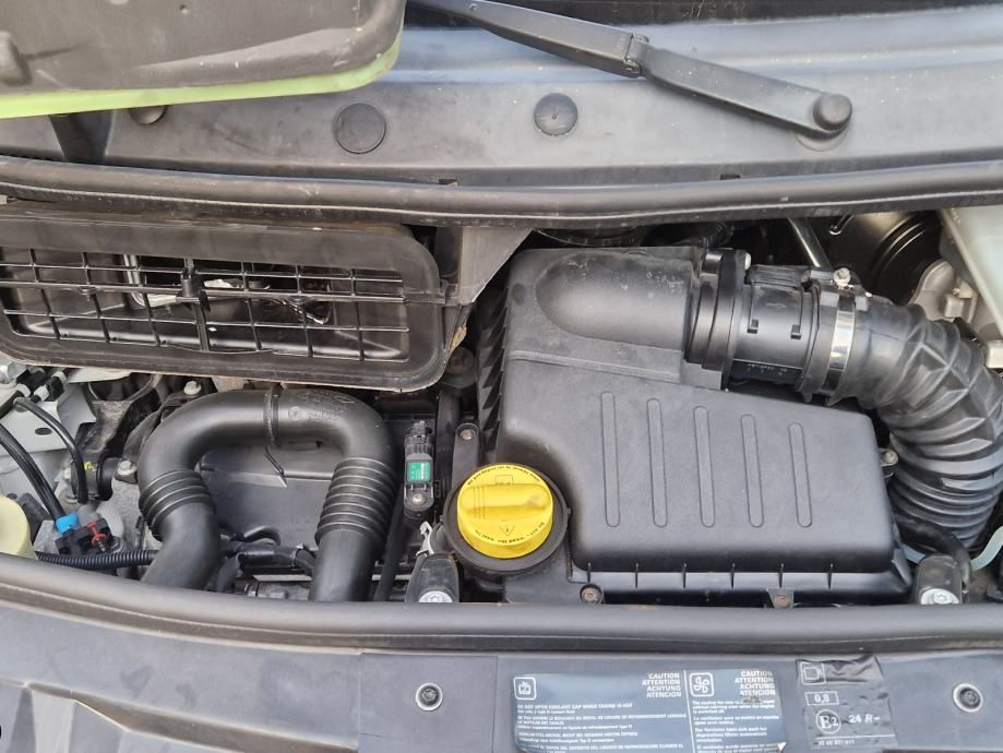 opel vivaro 2,0 2,7 t pocinčan kuka klima pdv kartice 36 mj - slika 7
