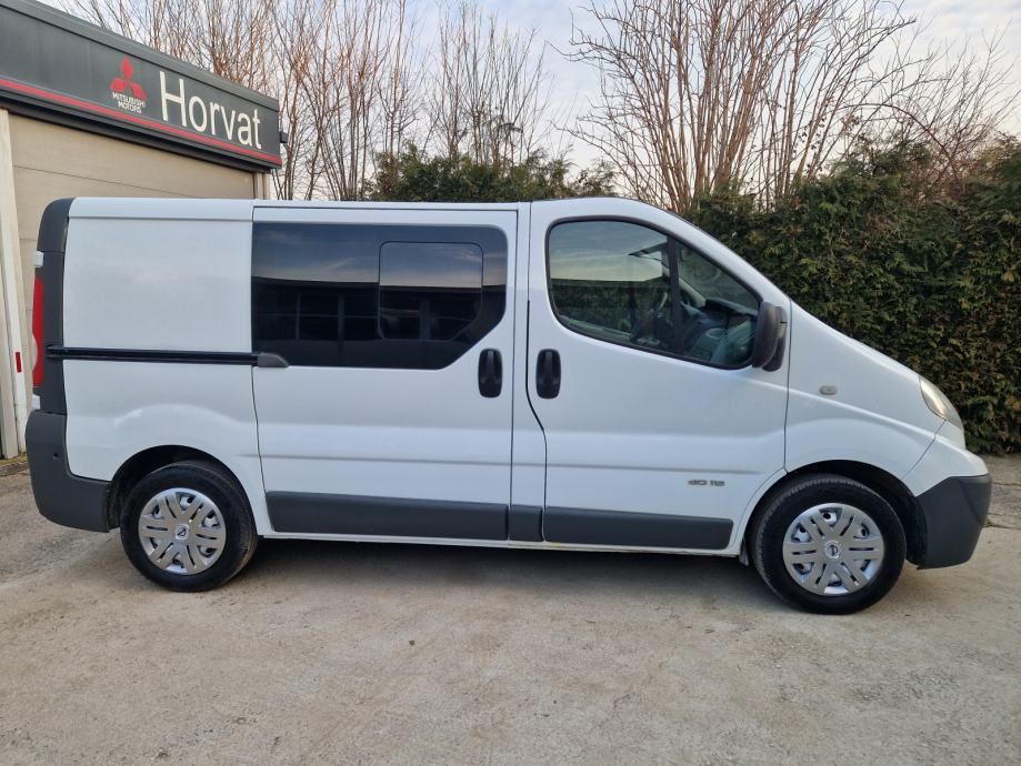 opel vivaro 2,0 2,7 t pocinčan kuka klima pdv kartice 36 mj - slika 2