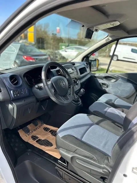 opel vivaro 1.6 cdti; prvi vlasnik; servisna; krovni nosači; ljestve, - slika 4