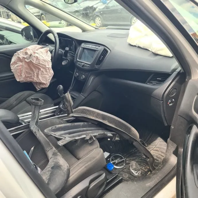 opel zafira c 2,0 cdti opc line - slika 4