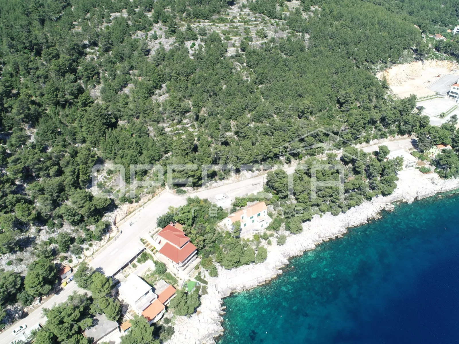 investicijsko zemljište-11.937 m2, turistička zona, blizu mora, prižba - slika 2