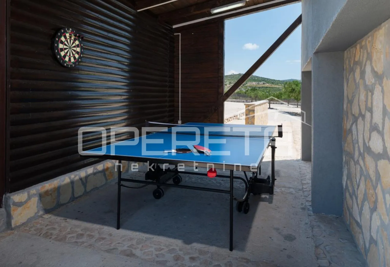 brač, milna - raznovrsno imanje s bazenom i sportskim sadržajima - slika 26