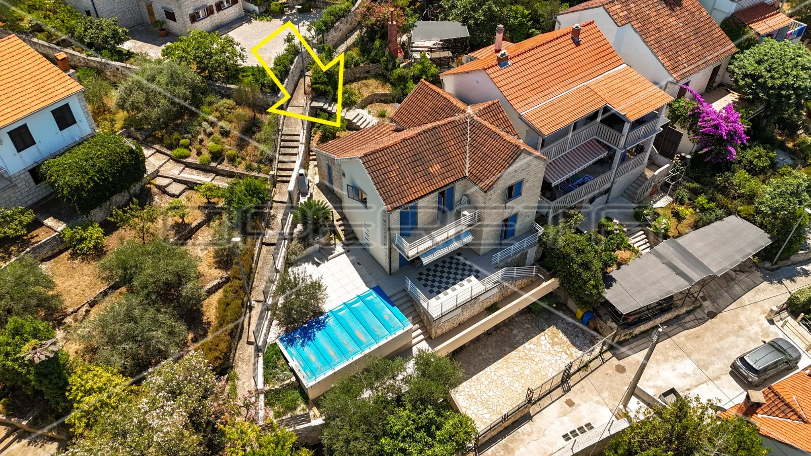 kuća na atraktivnoj lokaciji s pogledmo na more, splitska, otok brač - slika 12