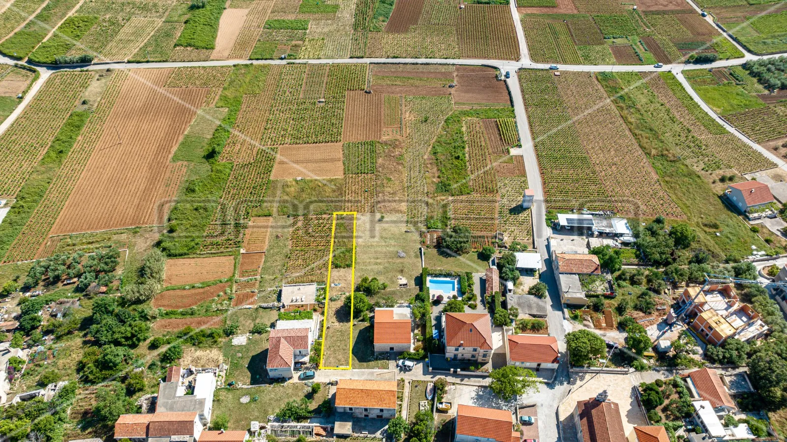 građevinsko i poljoprivredno zemljište na lumbardi, 551 m2 - slika 3