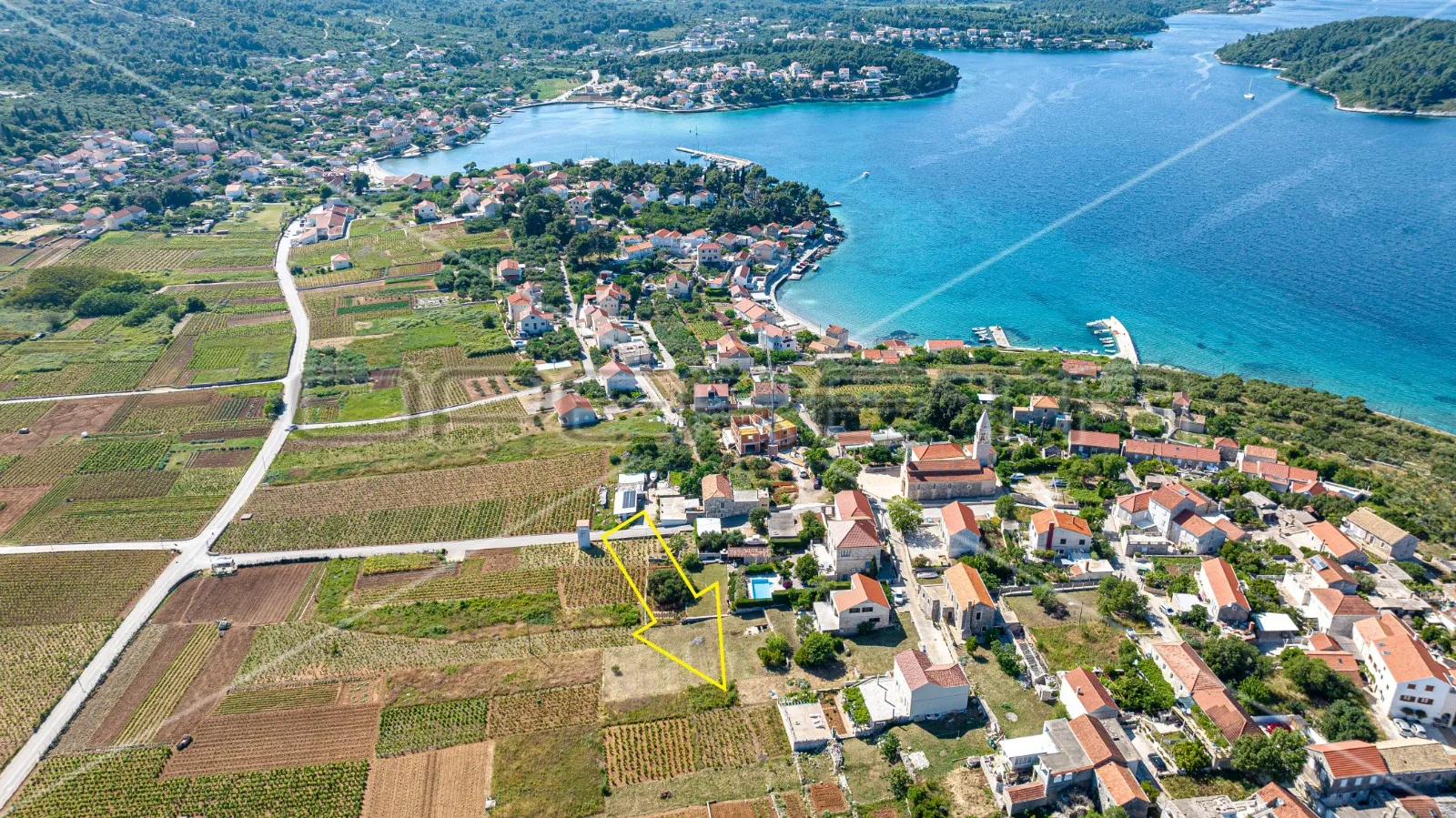 građevinsko i poljoprivredno zemljište na lumbardi, 551 m2 - slika 2