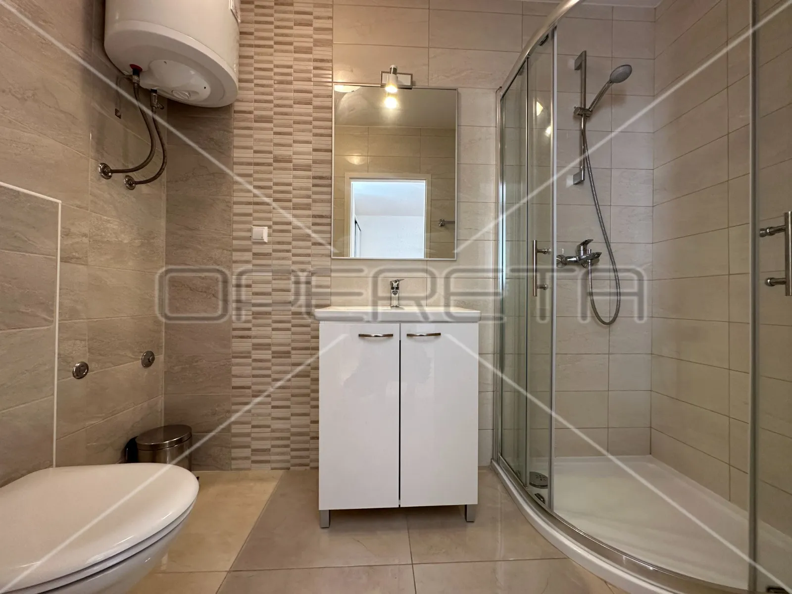 kuća na 80 m od mora sa 6 stanova, tisno, 350 m2 - slika 14