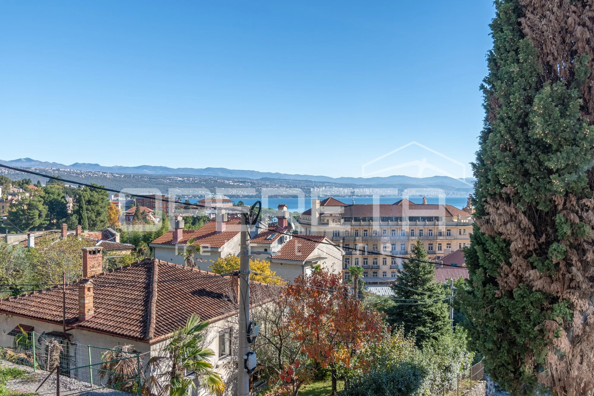 luksuzni stan zu centru opatije s balkonom i garažom - slika 10