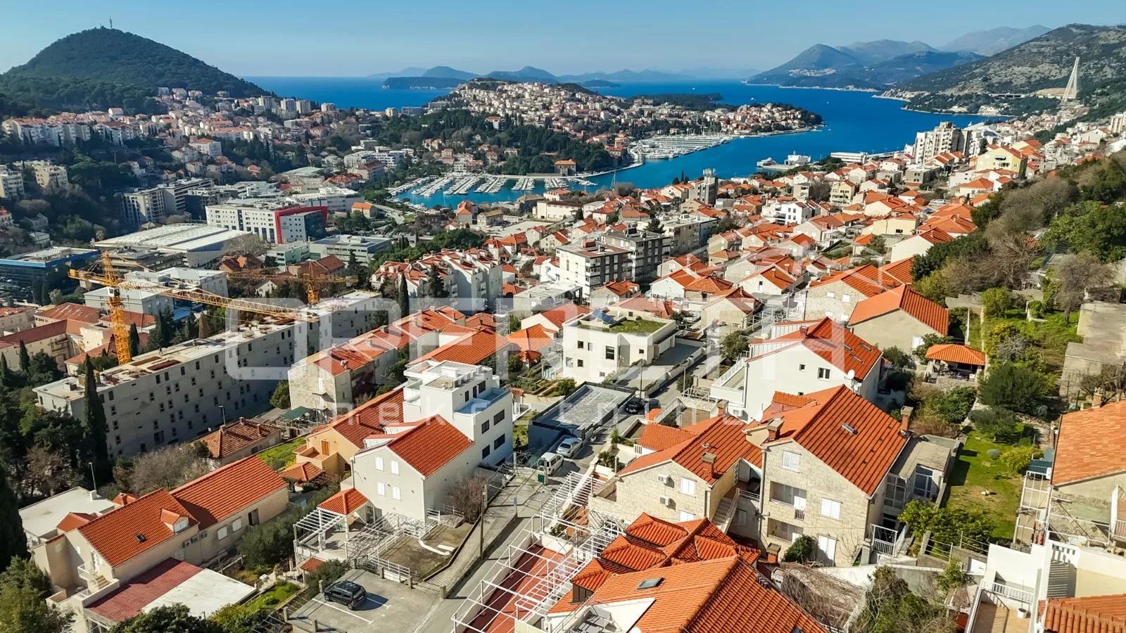 dva odvojena stana s vrtom, pogledom na more i parkinzima, dubrovnik - slika 2