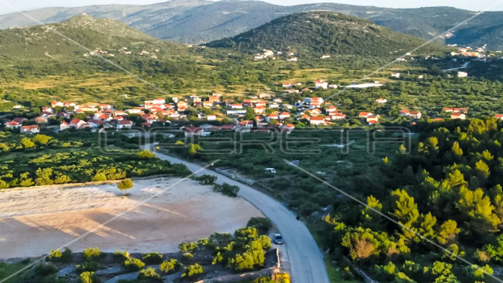 jedinstvena prilika, poljoprivredno zemljište s pogledom na more, 12.938m2 - slika 19