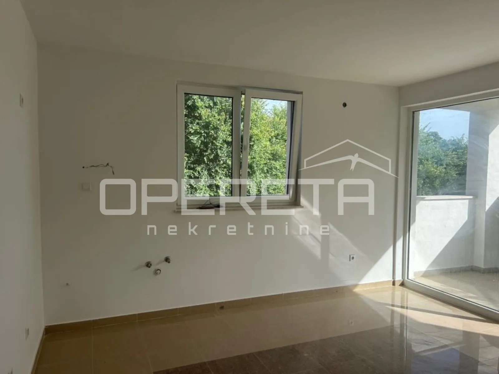 dvoetažni stan u palitu na rabu - slika 3