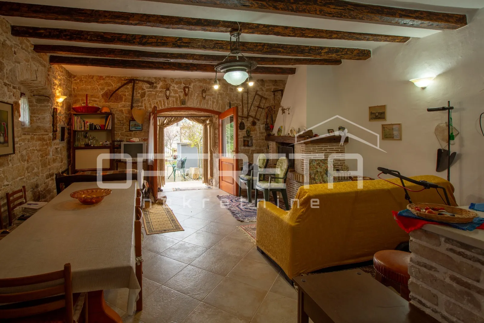 tradicionalna kamena kuća s dva apartmana. - slika 5