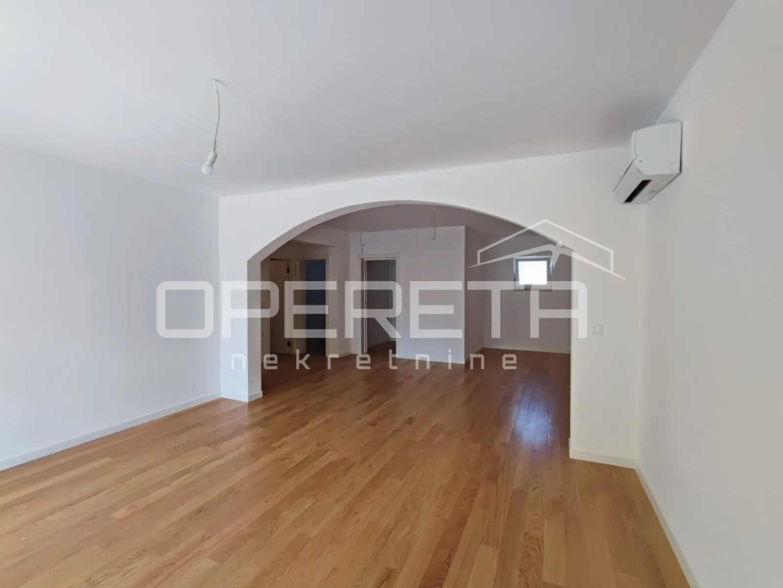 novogradnja, 2s stan 75 m2 sa poslovnim prostorom 30 m2, vrt i garaža - slika 4