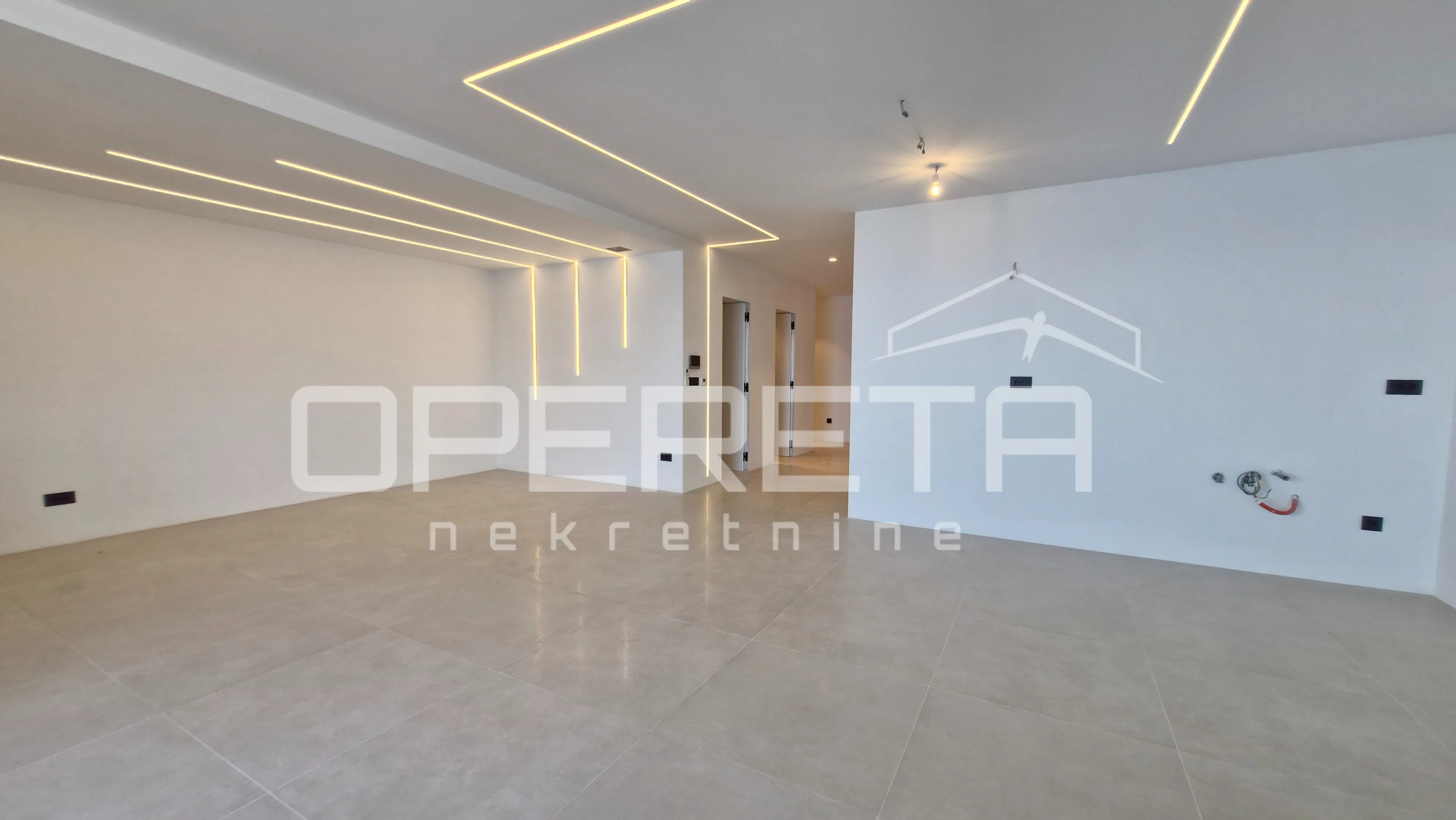 opatija - luksuzan stan s panoramskim pogledom na more i privatnim jacuzzijem - slika 2