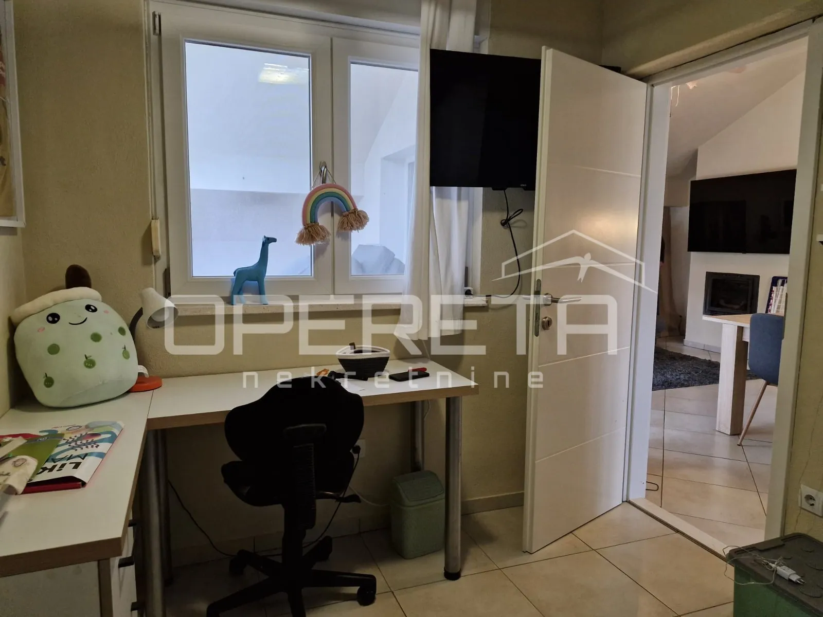 ugodan obiteljski stan s terasom, sveti antun, korčula - slika 8