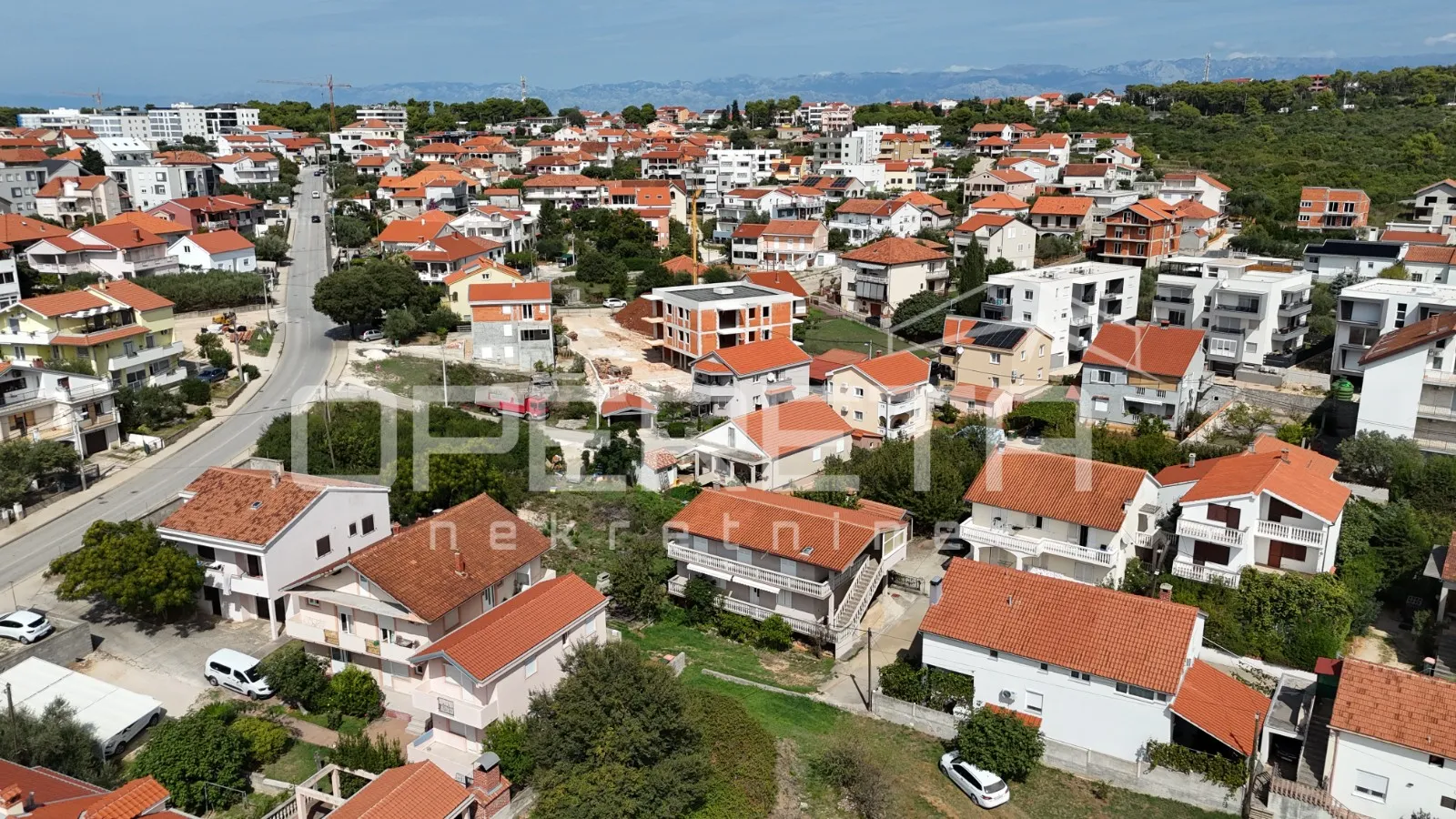 zadar – kuća s 2 trosobna stana (100 m²) i podrumom - slika 23