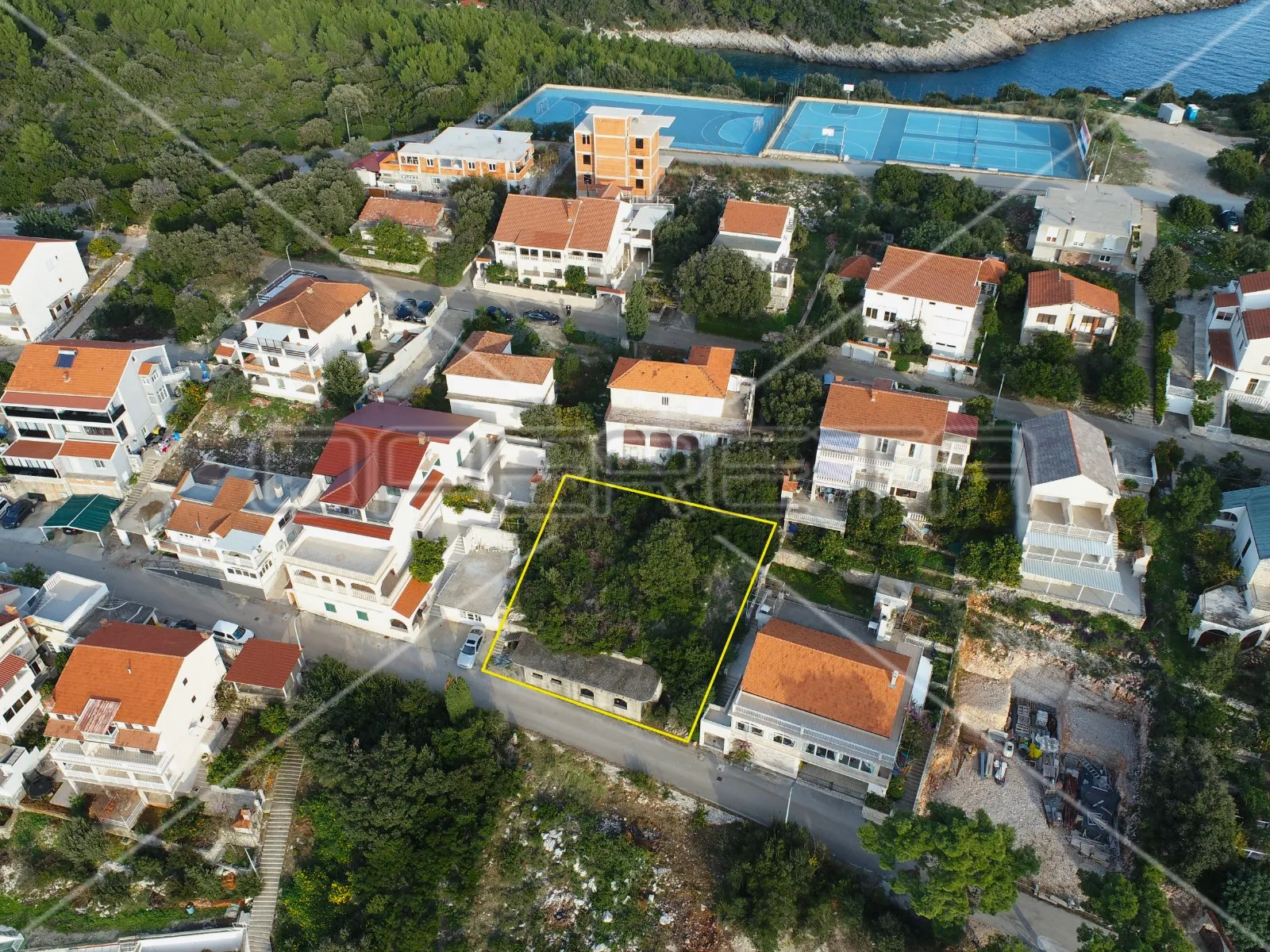atraktivno zemljište 437 m2 s pogledom na more – zavalatica - slika 12