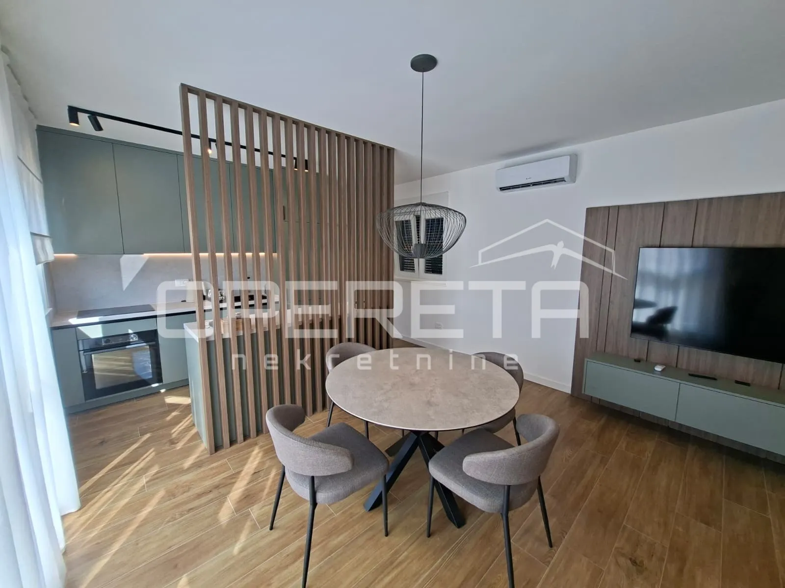 dvosobni stan 60 m2 sa velikom terasom , najam - slika 3