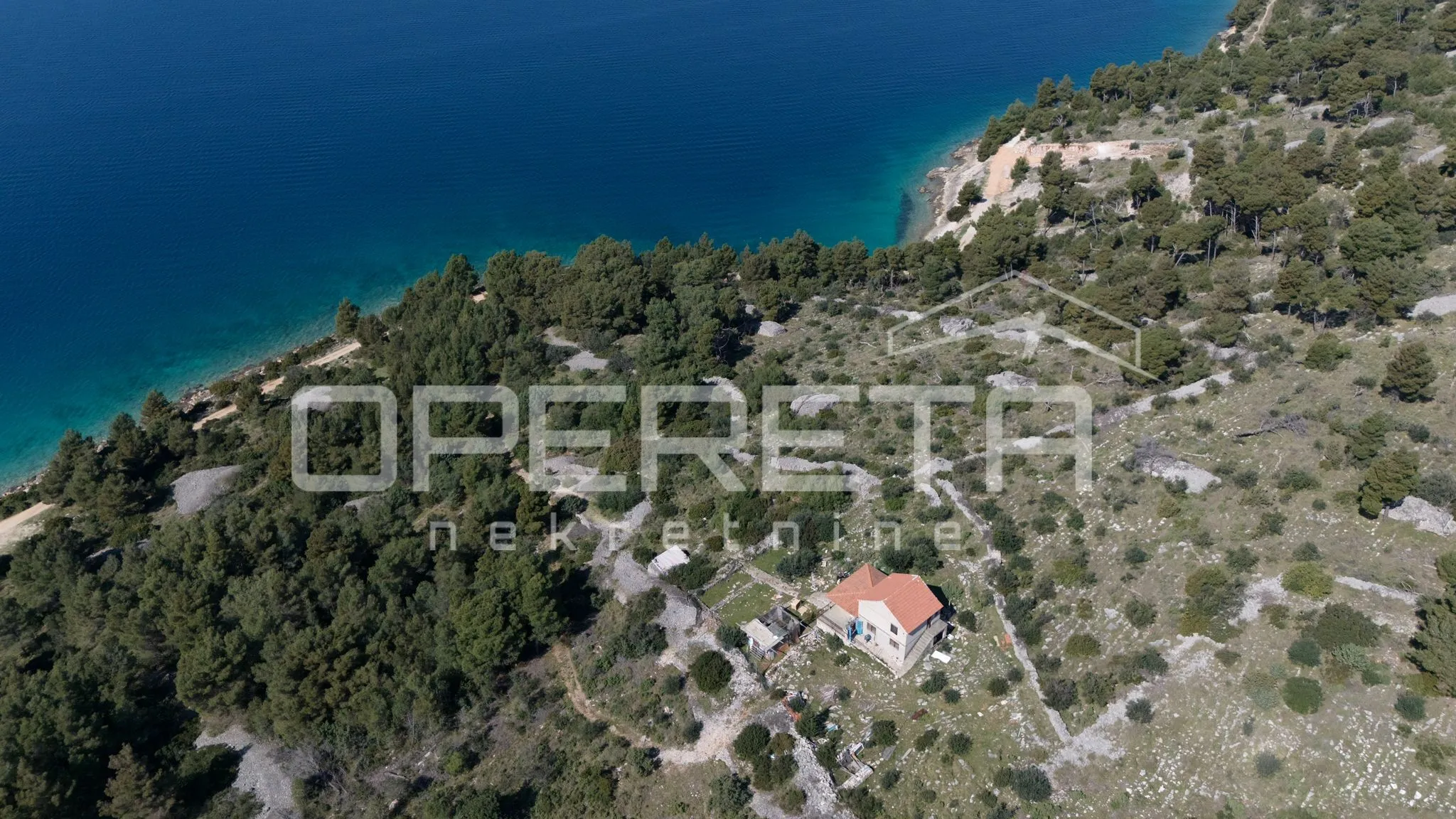 kuća uz more s panoramskim pogledom i terasom – milna, otok brač - slika 18