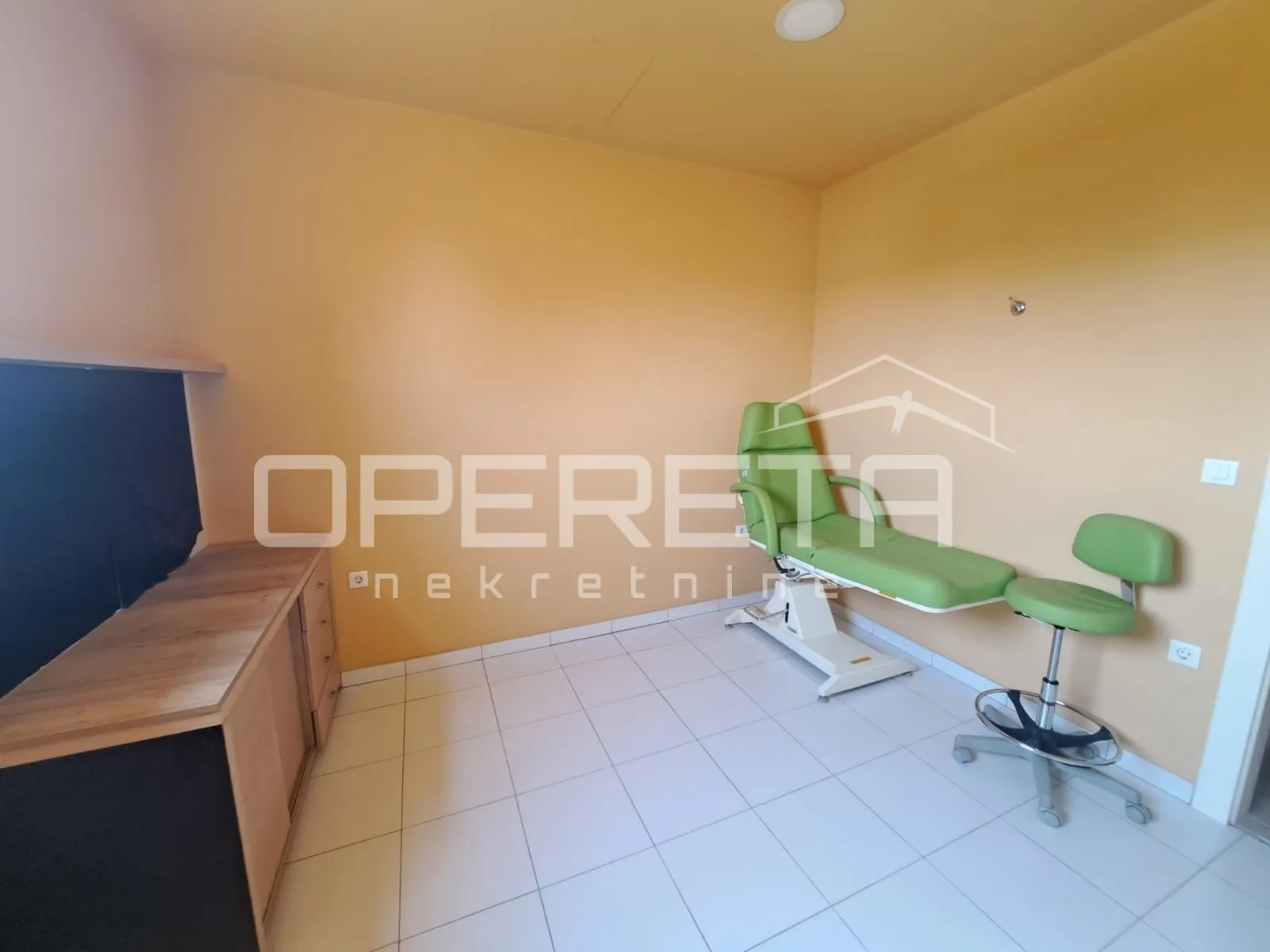 prodaja, poslovna zgrada, rugvica, okunjska ulica, 730m2 - slika 11