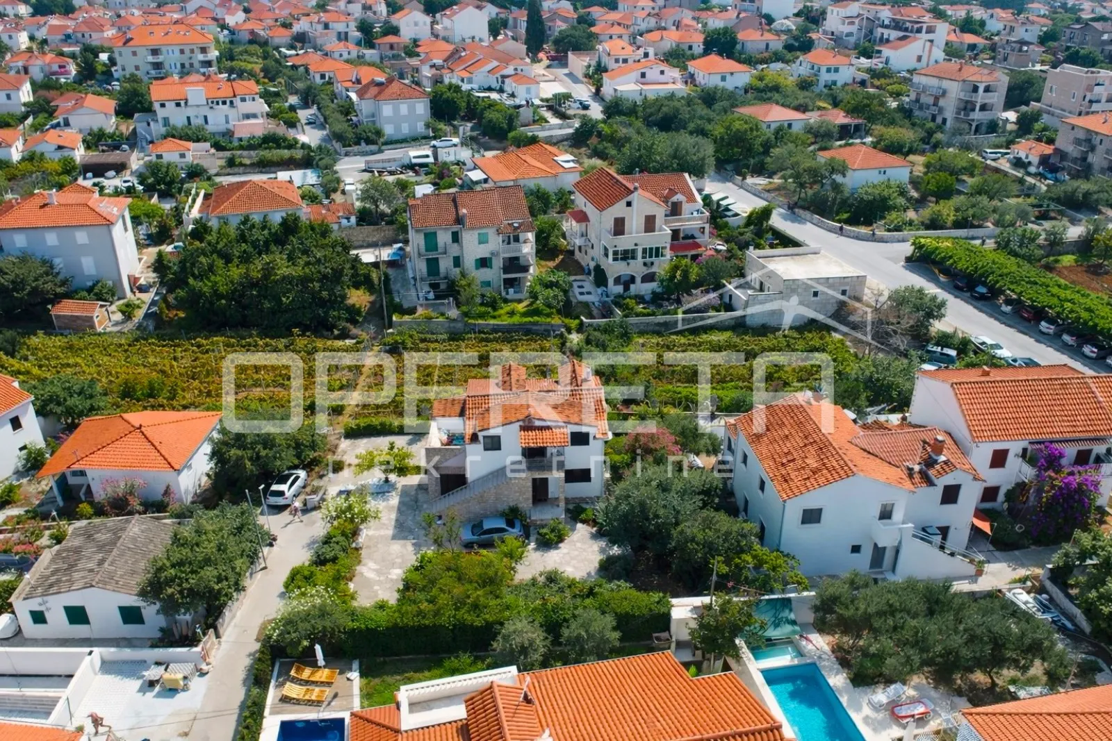 supetar, kuća 200 m2, 150 m od plaže, parcela 610 m2 - slika 26