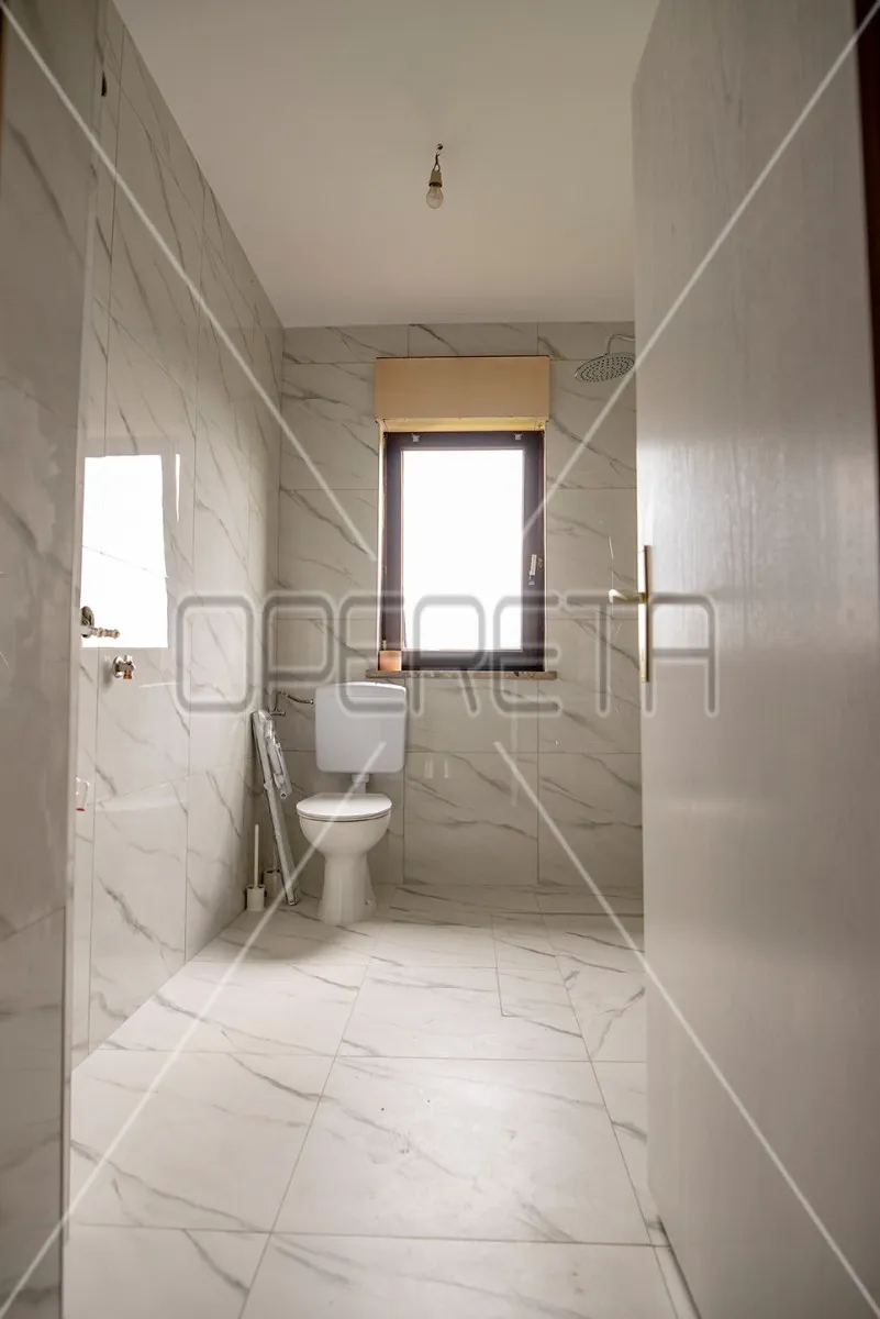 prodaja, kuća, dugo selo, tome kapitana , samostojeća, 250m2 - slika 7