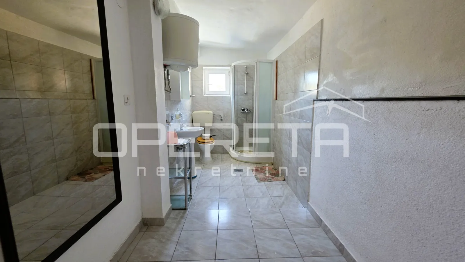 kuća s pomoćnim objektom, pogled, garaža, vrt, 330 m2, karlobag - slika 12