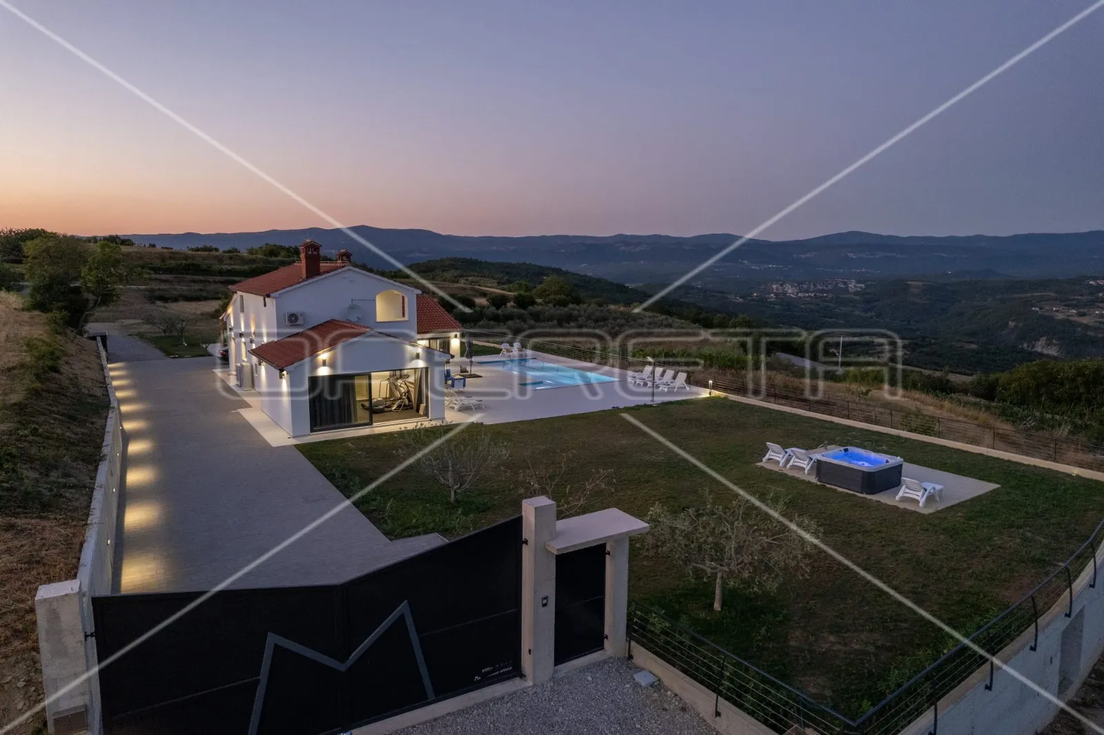 vila na unikatnoj poziciji s iznimno rijetkim pogledom, vrh (istra) - slika 9