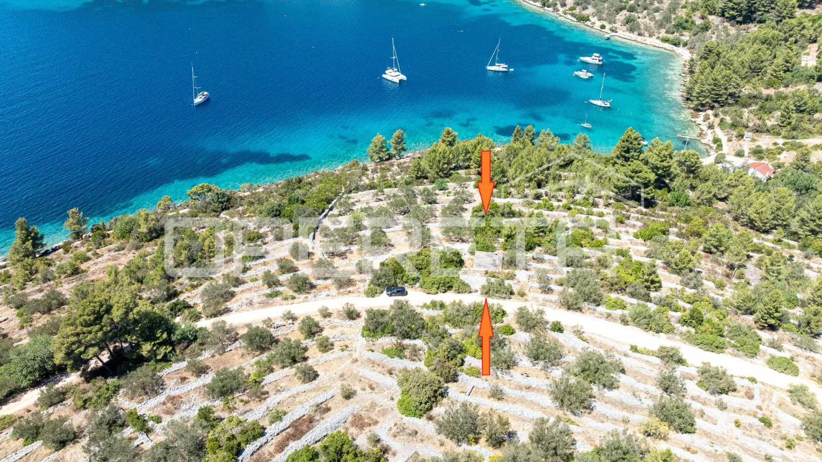 zemljište nedaleko od mora s objektom i maslinama, 582 m2 – vela luka - slika 5