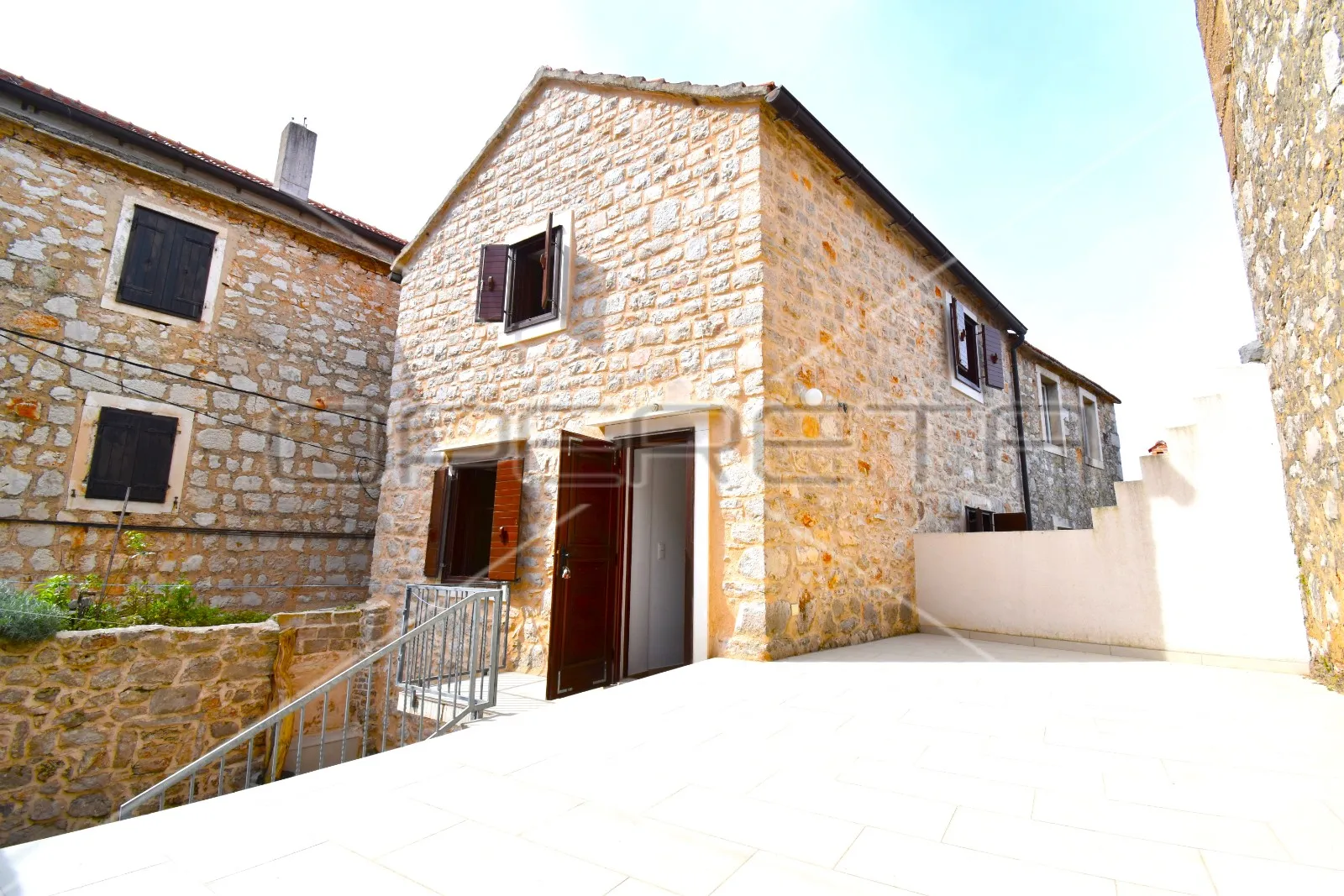 renovirana tradicionalna kamena kuća, jelsa, hvar - slika 6