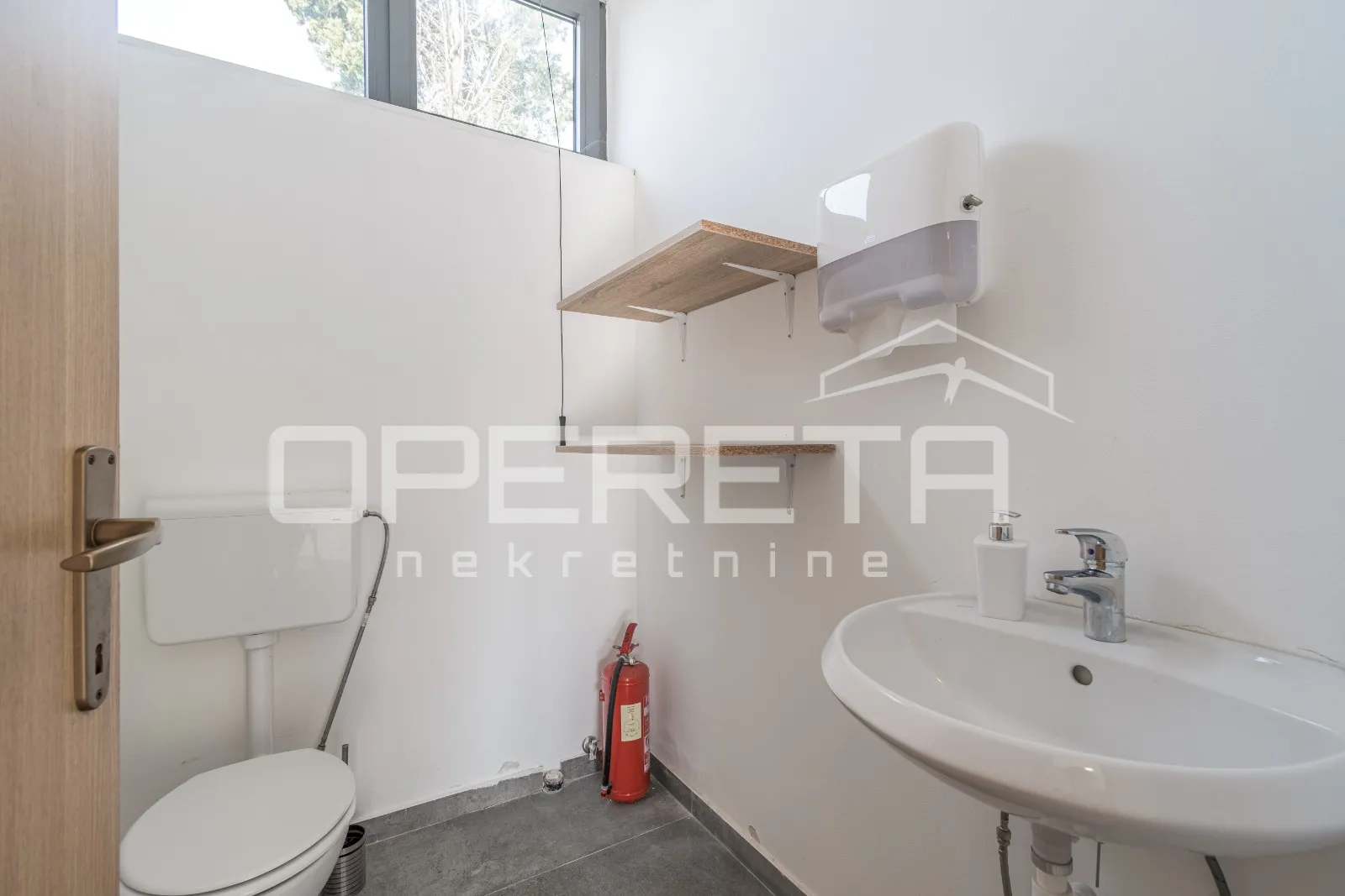 najam, poslovna zgrada, poreč, poreč, 28m2 - slika 5