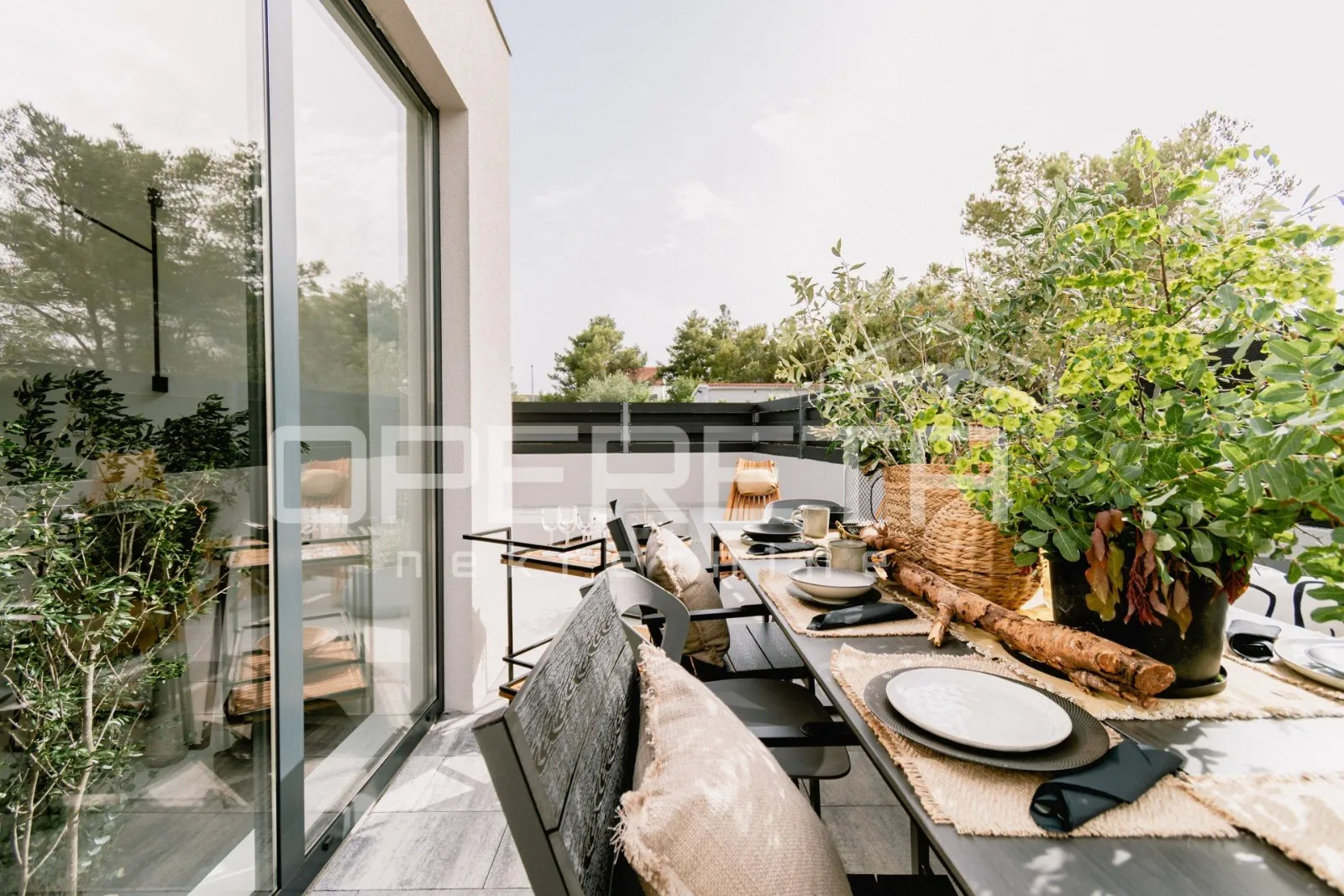 *** vodice - moderna vila s bazenom *** - slika 5