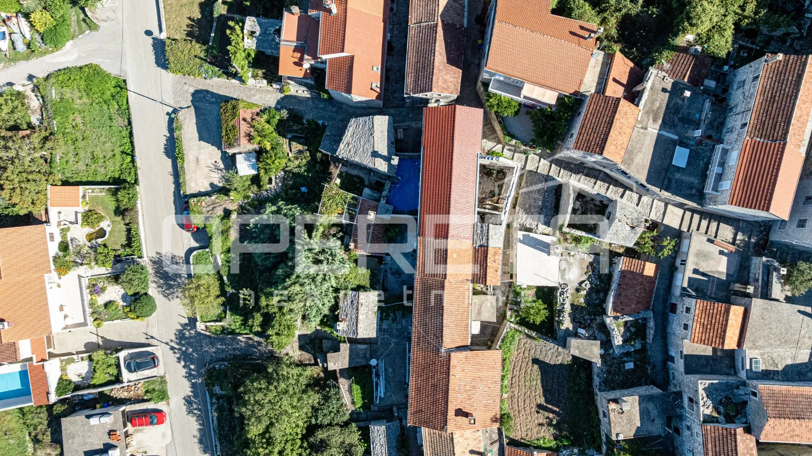 šarmantne kamene kuće za obnovu u srcu žrnova, korčula - slika 2