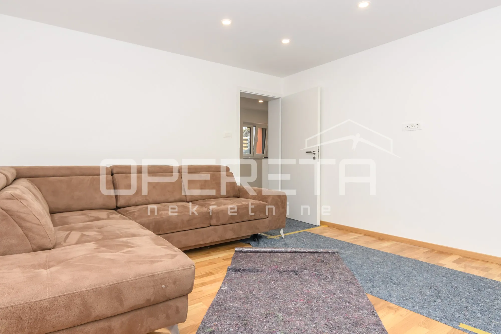 prodaja, kuća sa 3 stana i 1 apartmanom, maksimir, obojski gaj. - slika 5