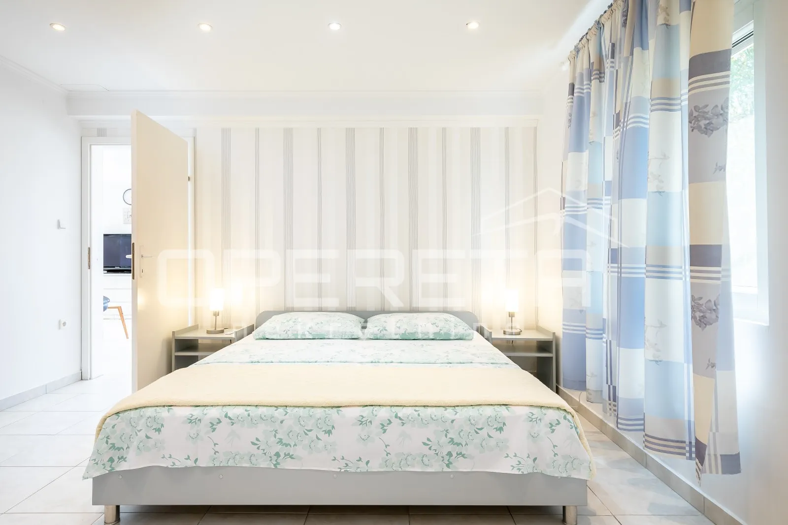 luksuzna kuća s 3 apartmana i pogledom na more - slika 13