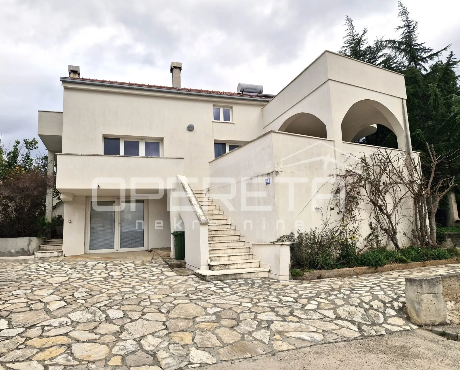 stan u manjoj stambenoj zgradi s vrtom – sv antun, korčula - slika 10