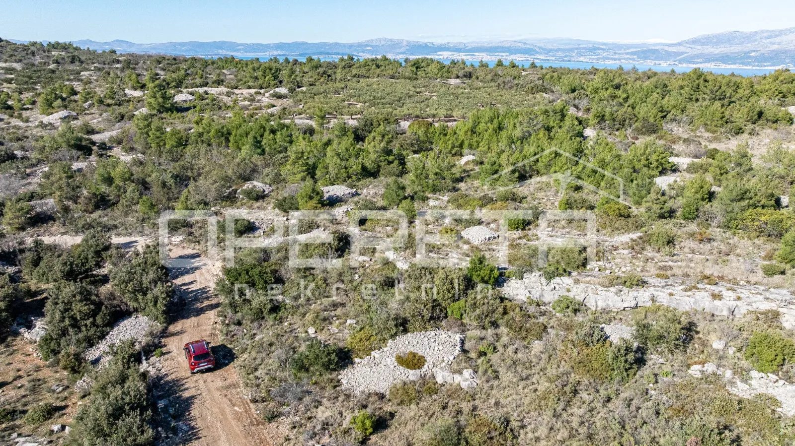 zemljište u unutrašnjosti otoka brača, 4112 m2, donji humac - slika 10