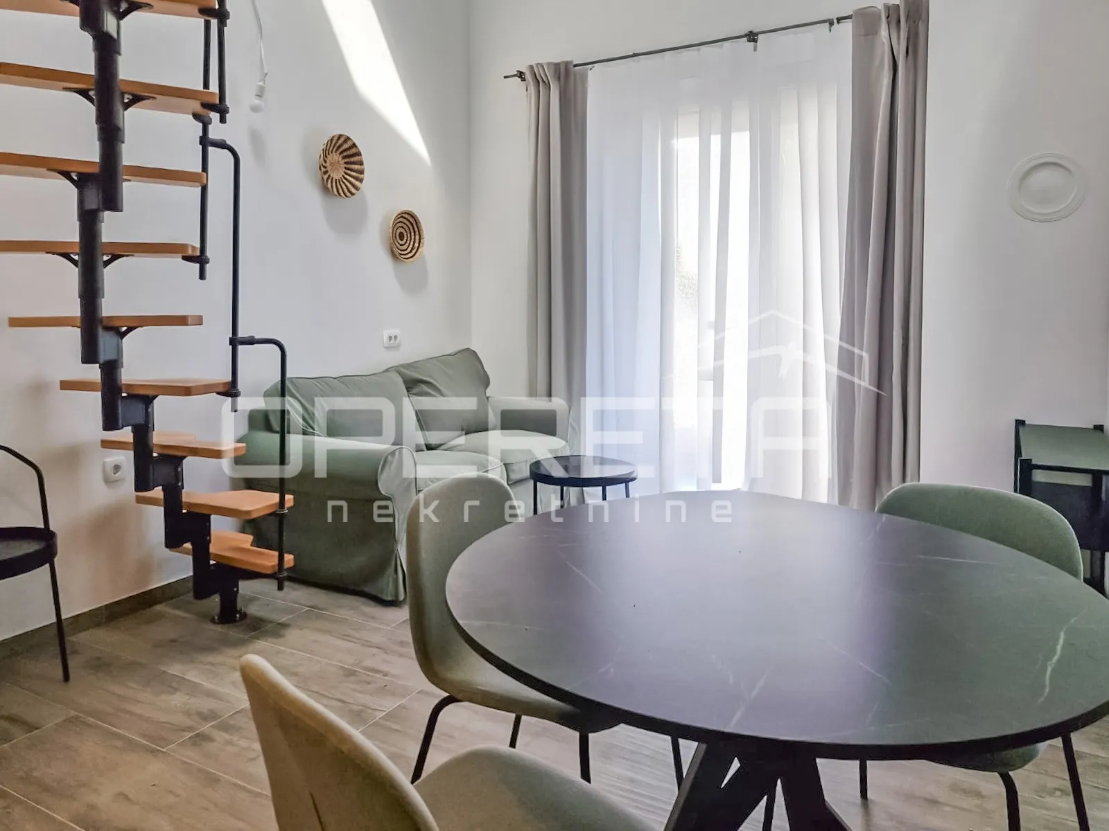 moderan stan s galerijom, vrtom i parkingom, korčula - slika 6