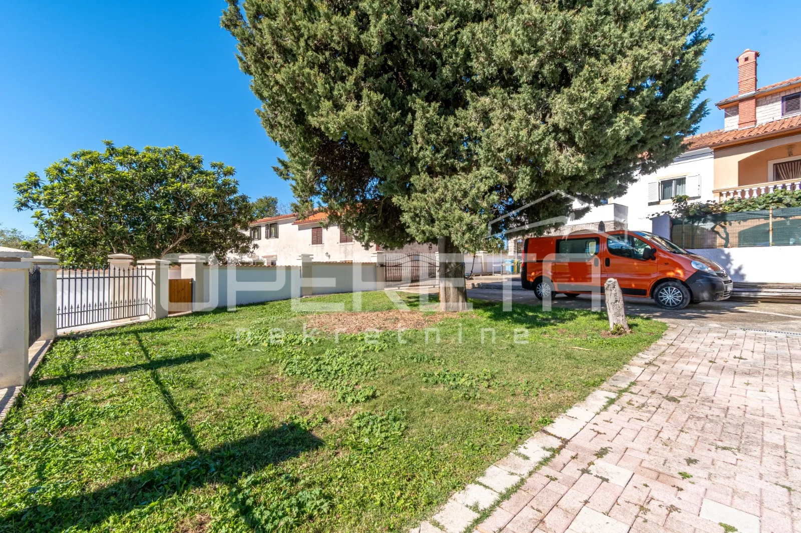 istra, marčana, kuća sa 3 spavaće sobe, bazenom i garažom, mirna lokacija - slika 3
