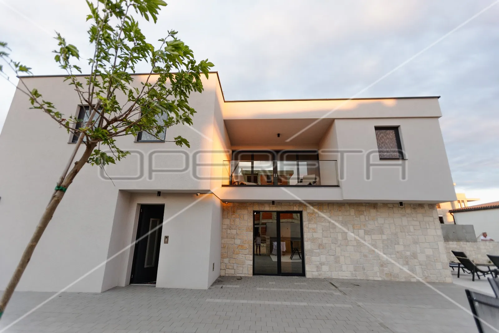 moderna vila s bazenom, 300 m do plaže, mandre, pag - slika 3