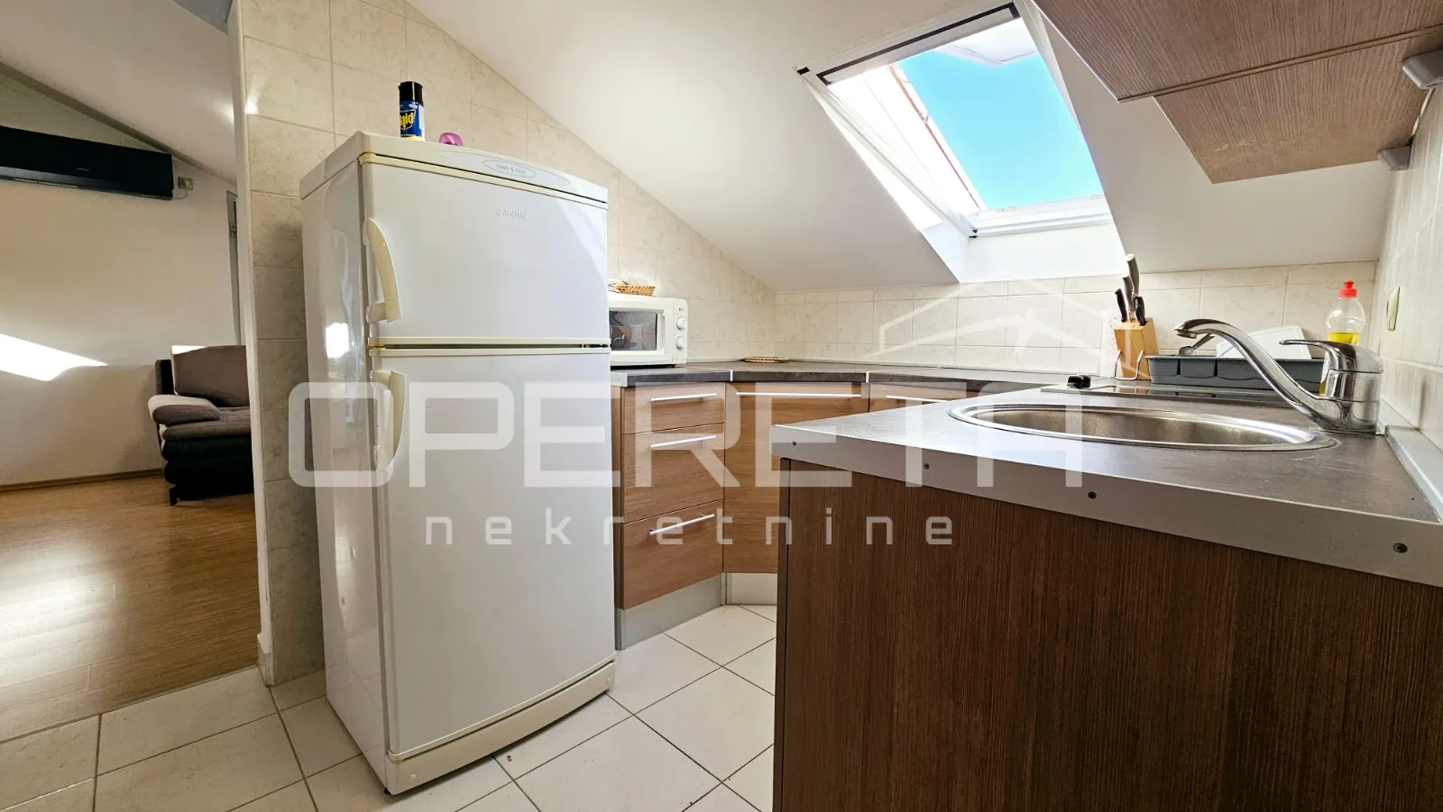 petrčane – apartman 40 m² s pogledom na more, 200 m od mora - slika 6