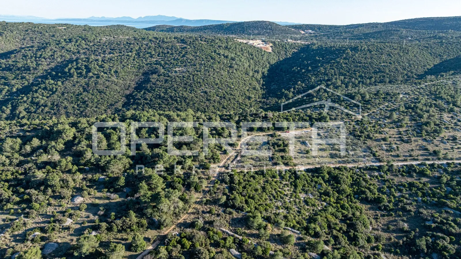 povlja, povlja, 2.850,00 m2, 2.850,00 eur - slika 2