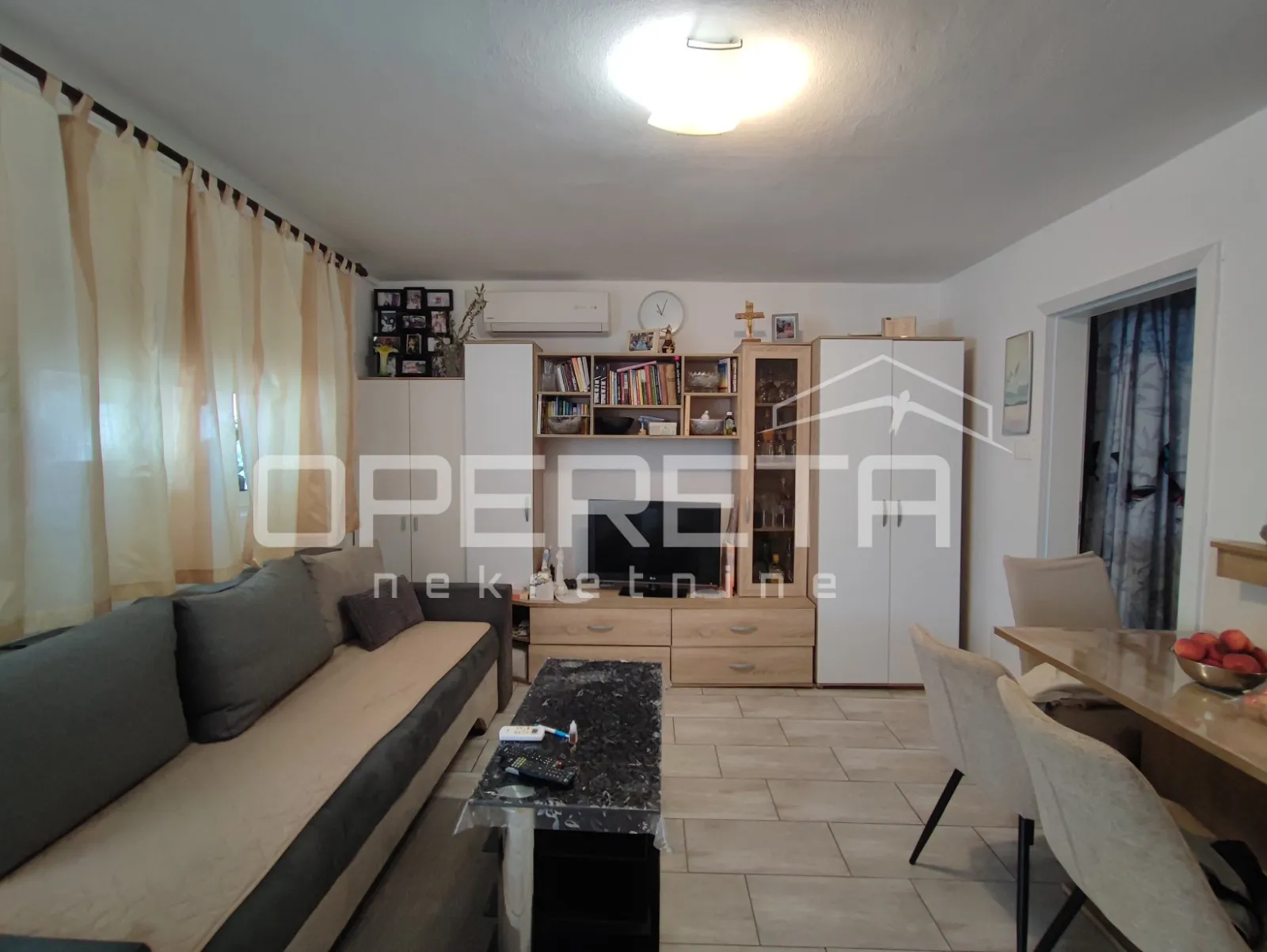 apartmanska kuća s četiri stambene jedinice, 190 m², vir - slika 10