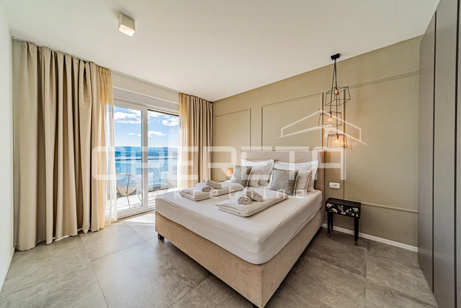 moderna vila s otvorenim pogledom na more, povišena lokaciji uz omiš - slika 9