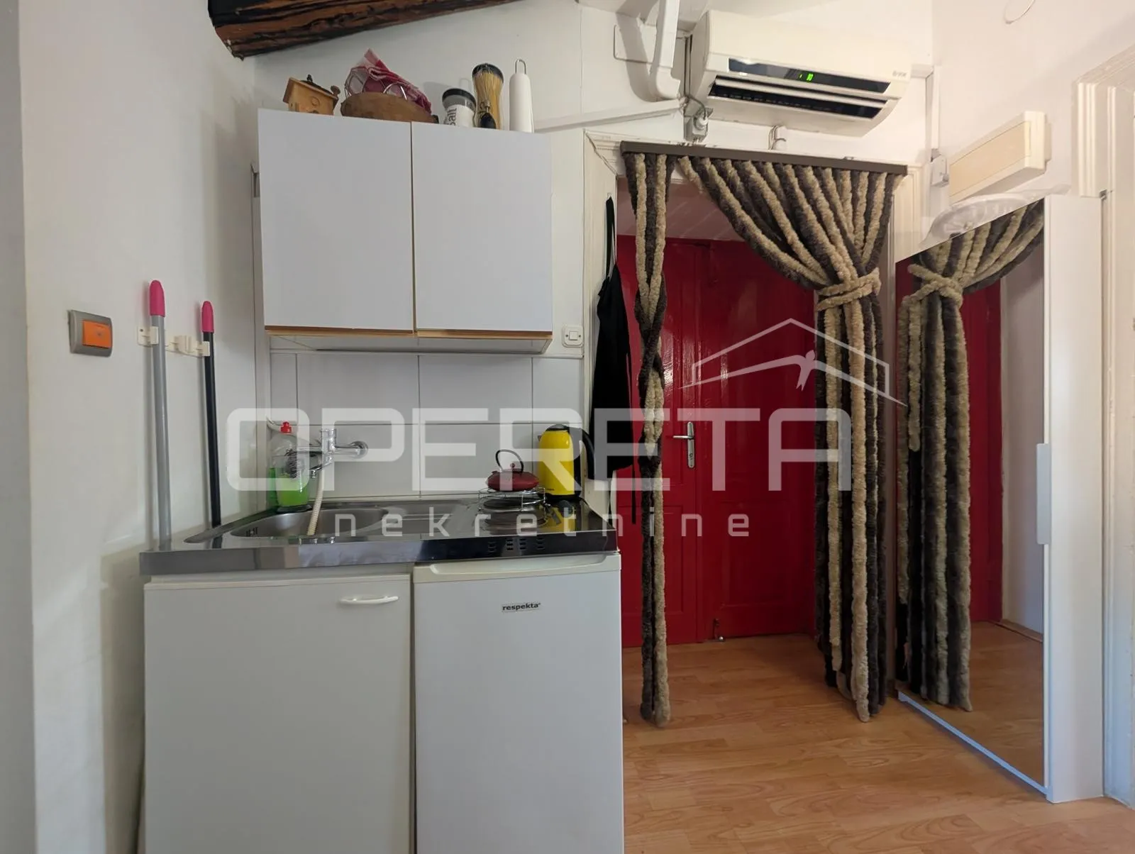 stan 30m2 u centru pule - slika 3