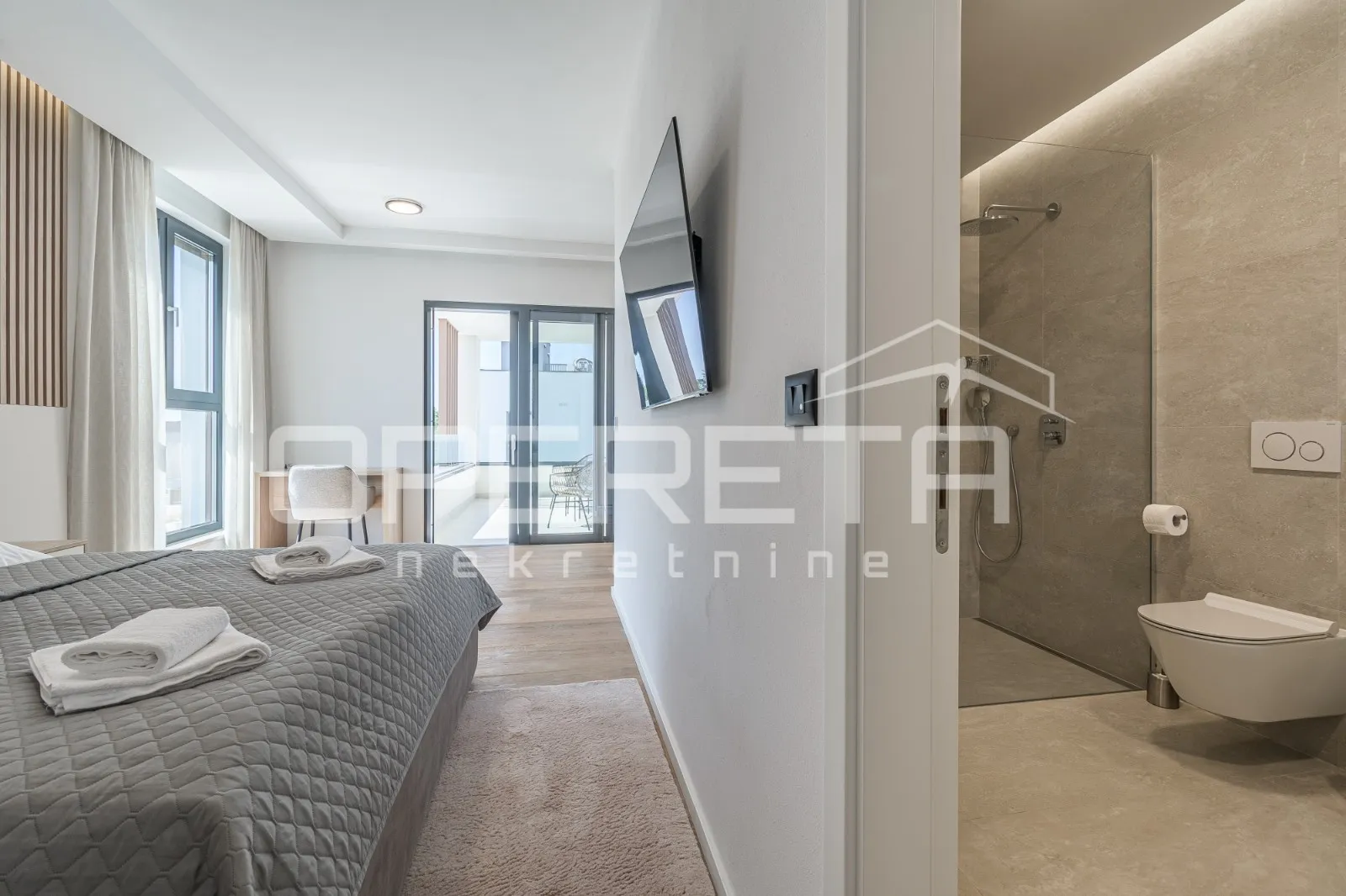 istra, poreč - elegantna i potpuno opremljena vila na periferiji poreča - slika 25
