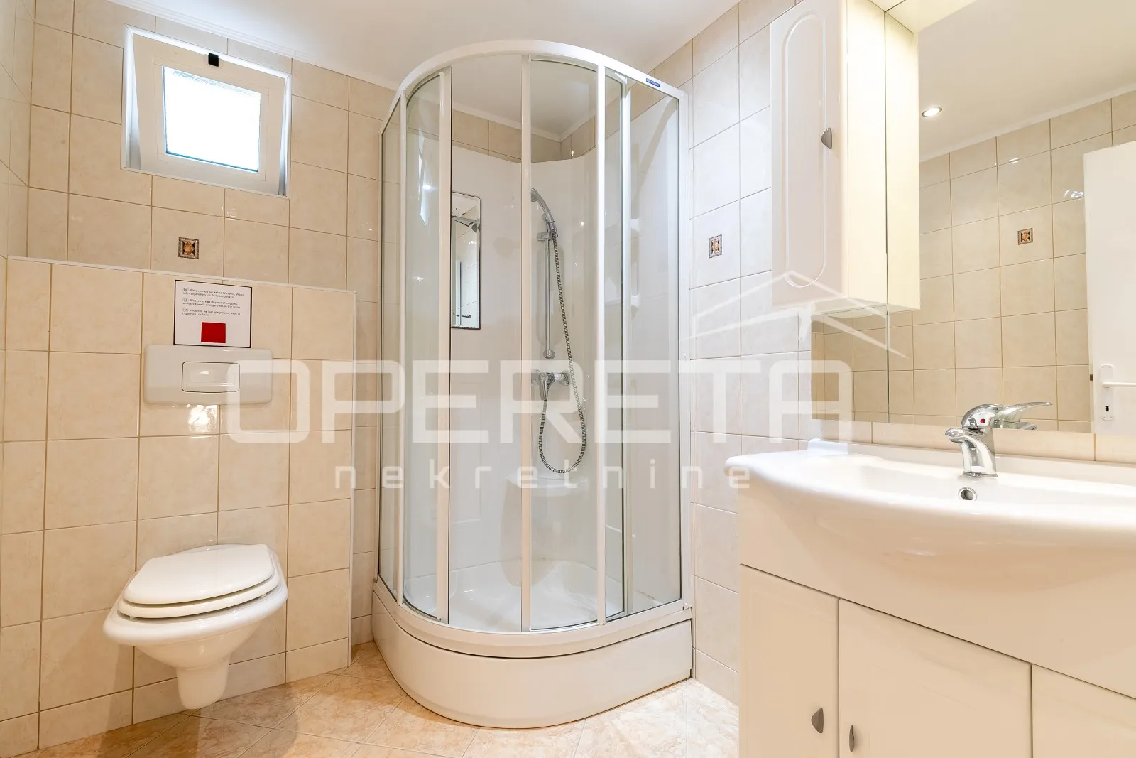 luksuzna kuća s 3 apartmana i pogledom na more - slika 10